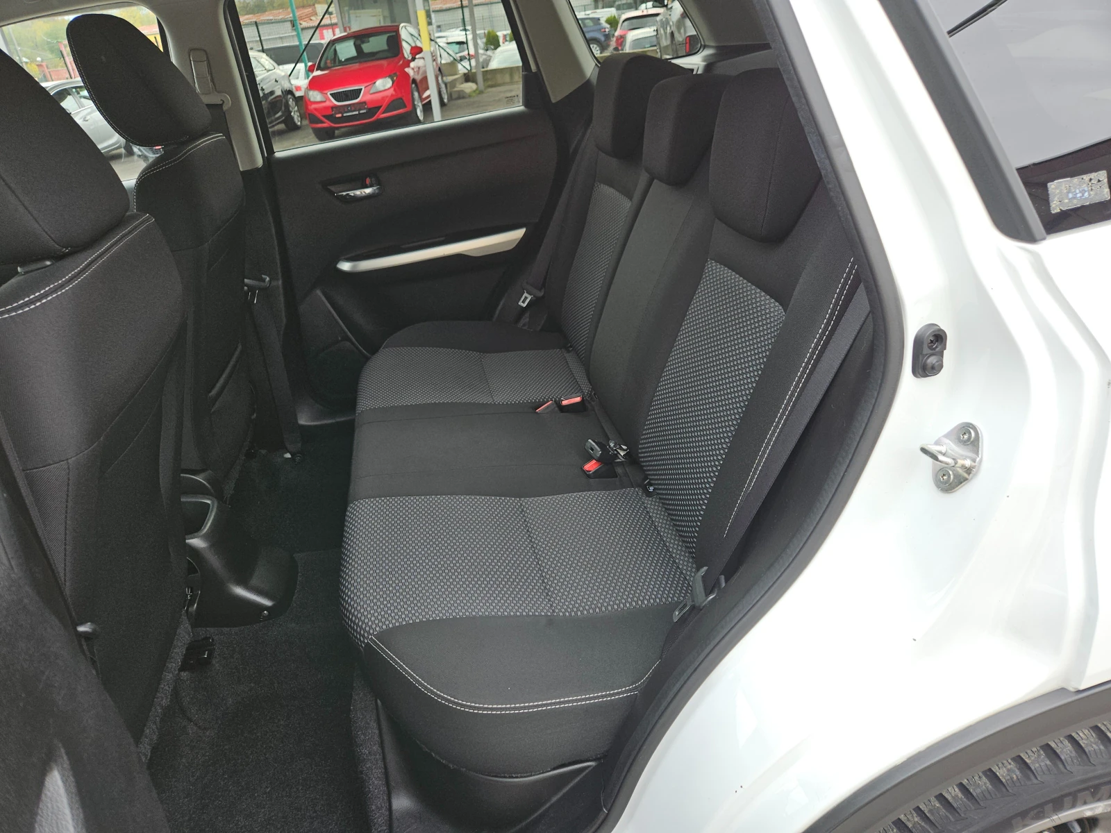 Suzuki Vitara 1.6D/AllGrIP/6/LED///NAVI/ | Mobile.bg   16