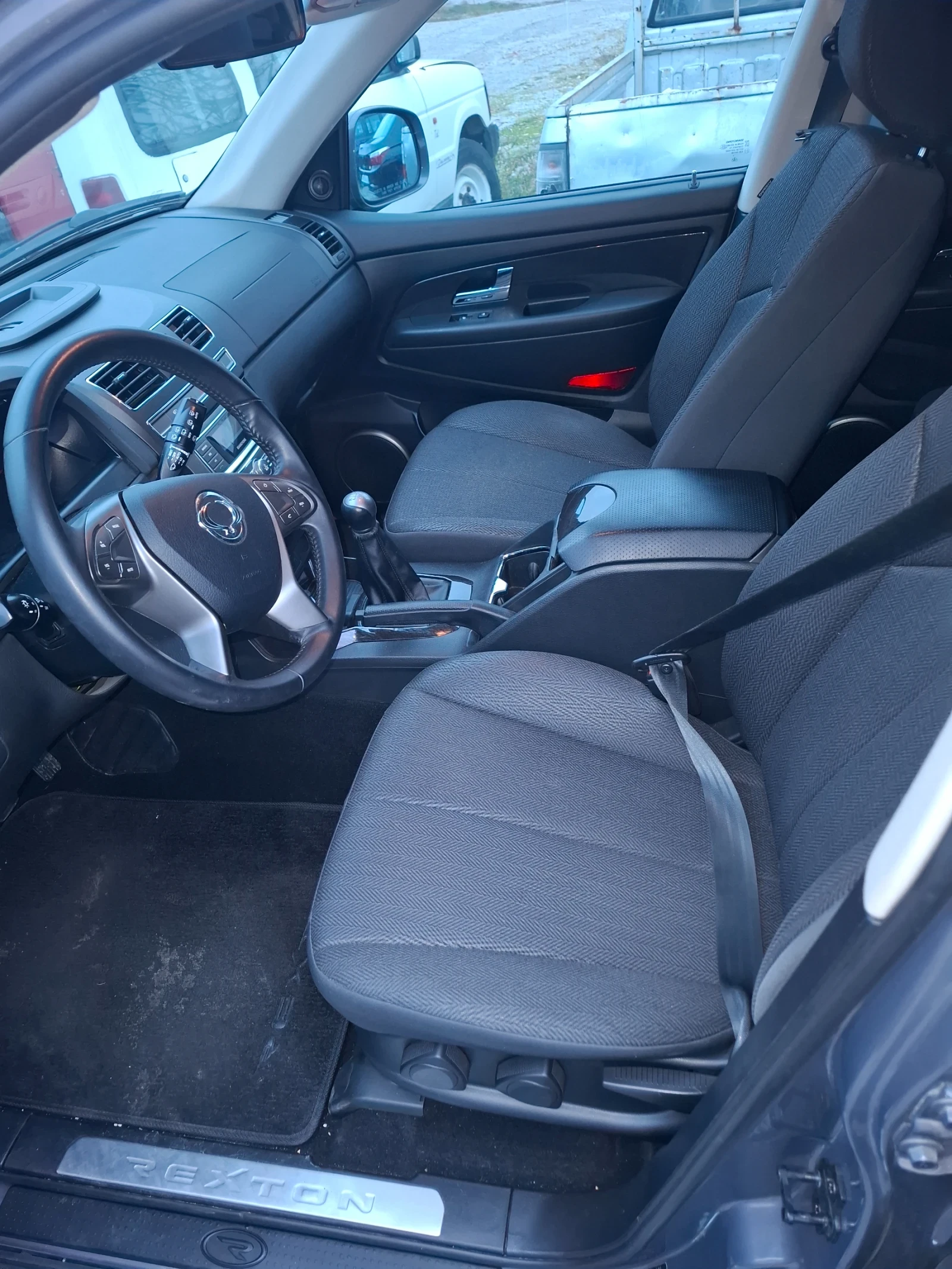 SsangYong Rexton 2.0 E-XDI FACE-LIFT  49000km !!! | Mobile.bg   7