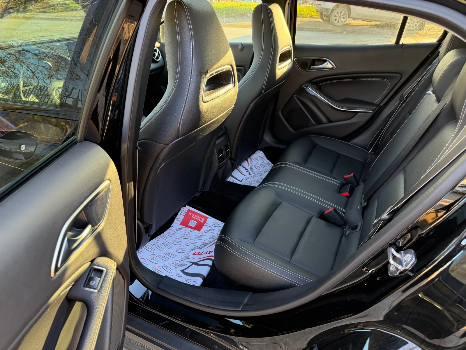 Mercedes-Benz GLA AMG* EDITION* PANORAMA* KEYLESS GO*  - изображение 10