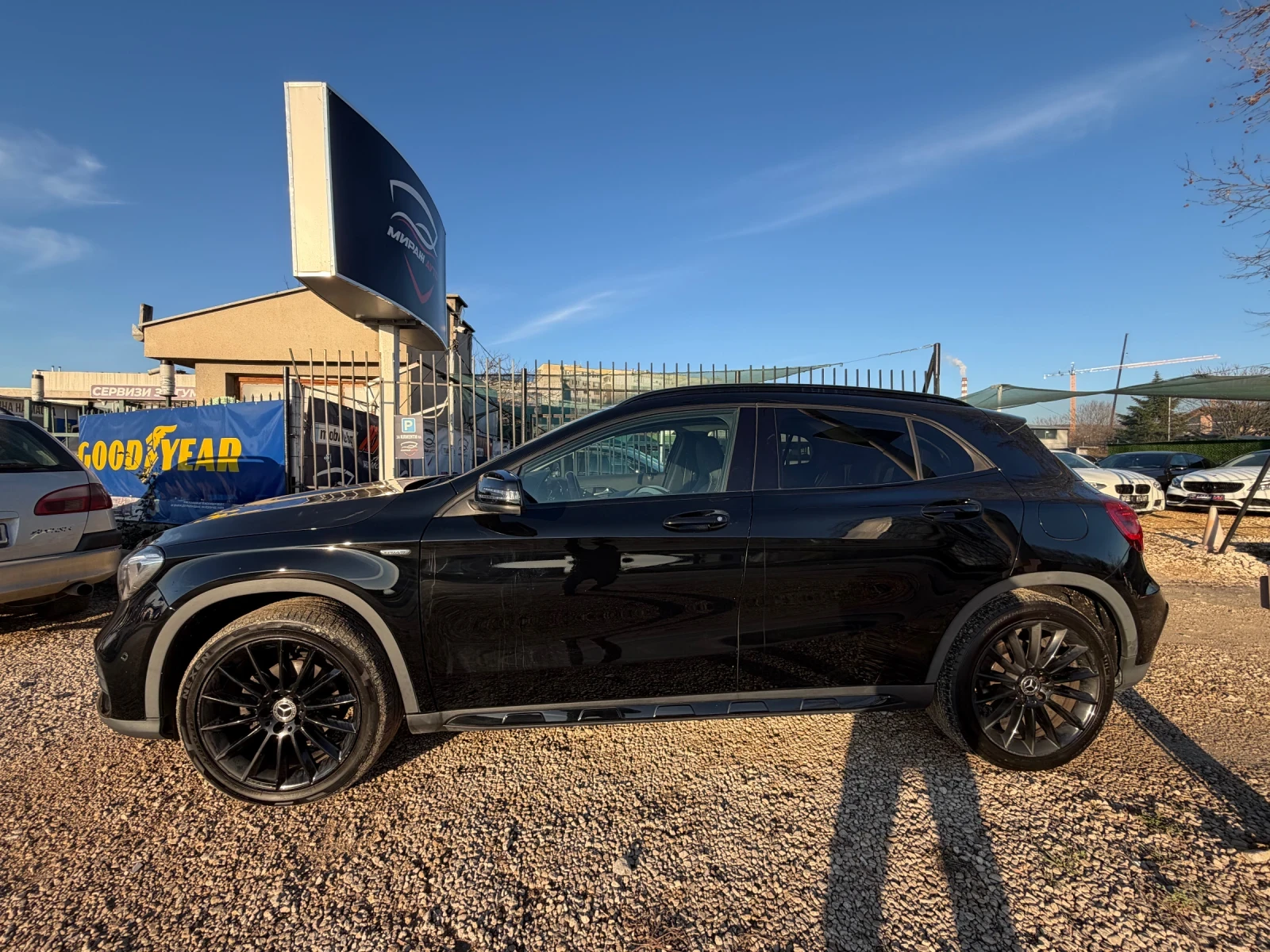 Mercedes-Benz GLA AMG* EDITION* PANORAMA* KEYLESS GO*  - изображение 7