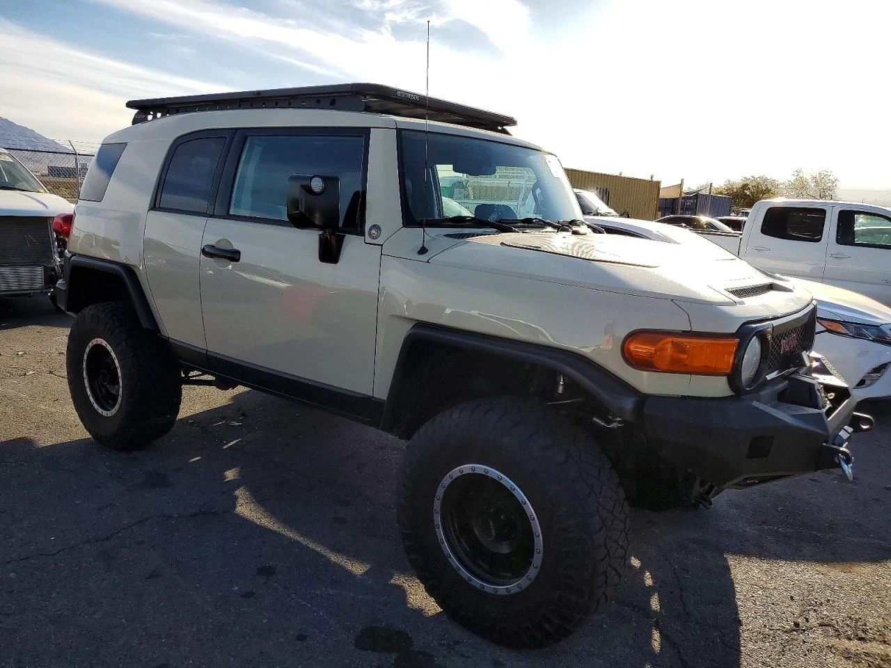 Toyota Fj cruiser 4WD - изображение 4