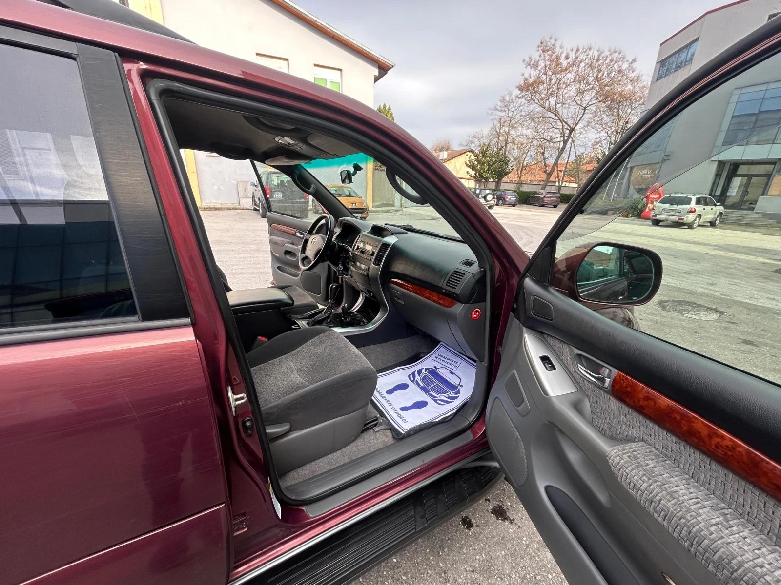 Toyota Land cruiser, снимка 11 - Автомобили и джипове - 54083822