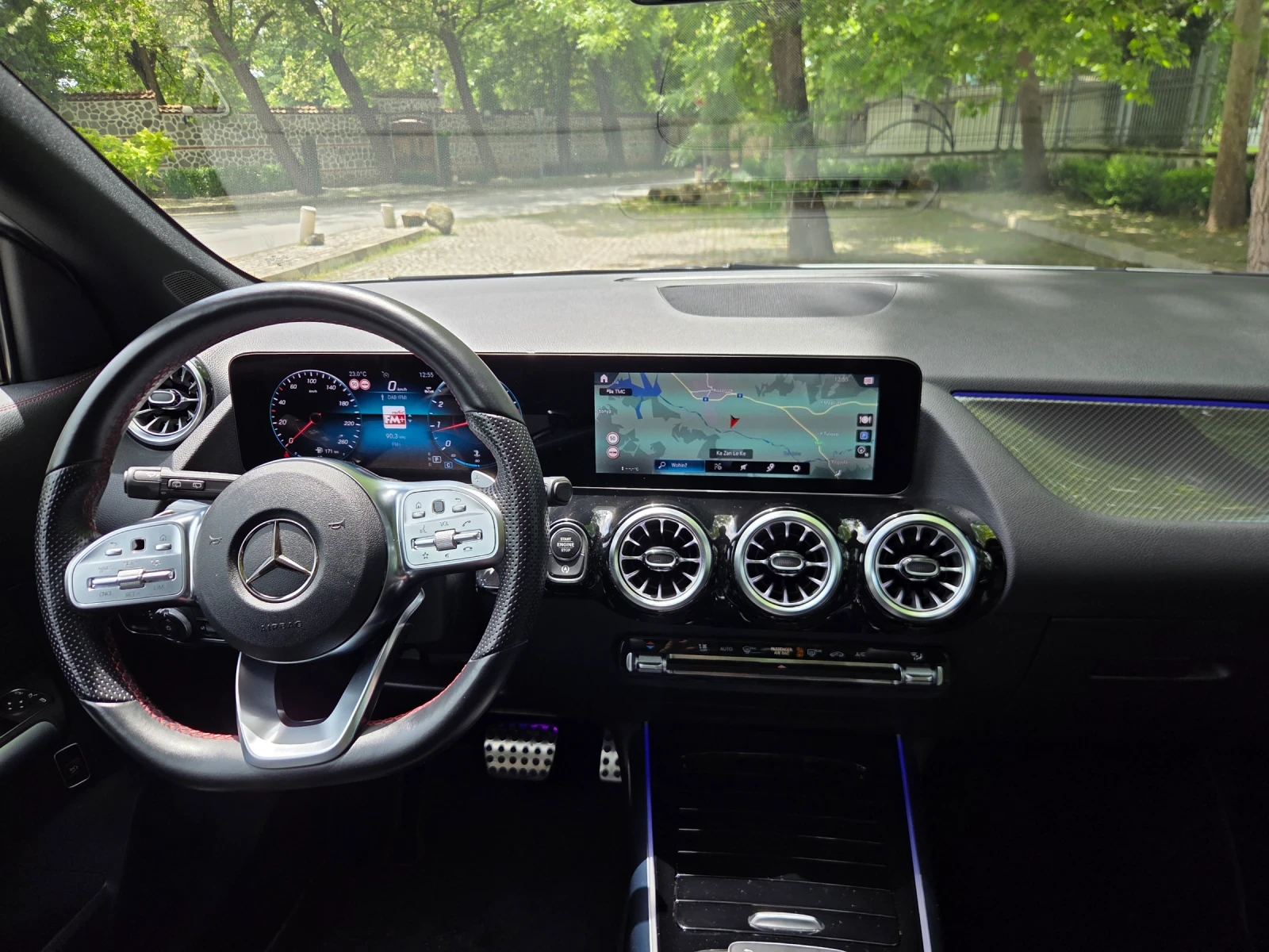 Mercedes-Benz GLA 200, снимка 9 - Автомобили и джипове - 54660438