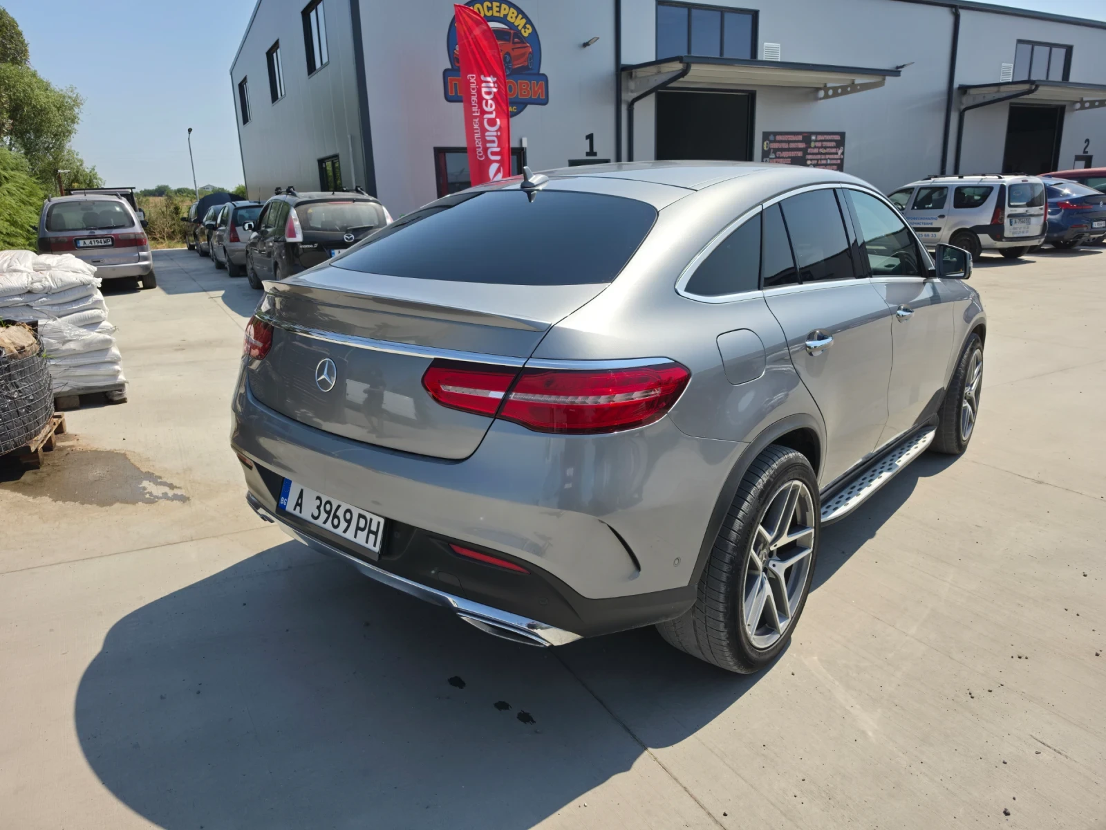 Mercedes-Benz GLE Coupe 350d 258HP* AMG * 4MATIC * ЛИЗИНГ * LED * FULL * C, снимка 6 - Автомобили и джипове - 55657496