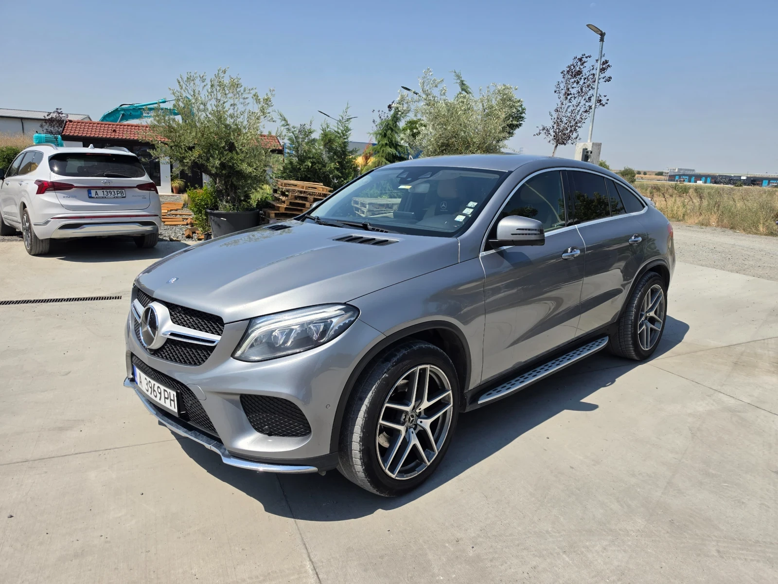 Mercedes-Benz GLE Coupe 350d 258HP* AMG * 4MATIC * ЛИЗИНГ * LED * FULL * C, снимка 4 - Автомобили и джипове - 55657496