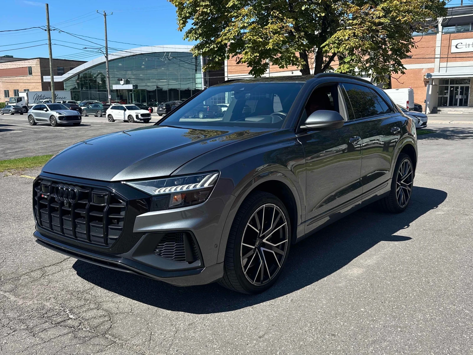 Audi SQ8  4.0 TFSI quattro / MATRIX / 360 / DISTRONIC  | Mobile.bg � ����������� 1