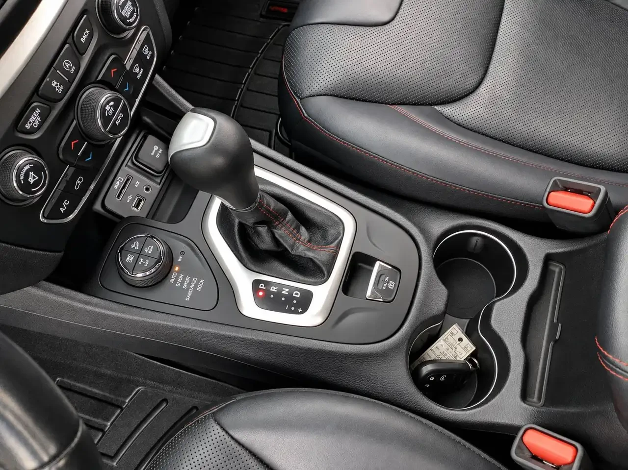 Jeep Cherokee L Plus | Vented Leather | Panoroof | AS IS | 4X4 | Mobile.bg � ����������� 16