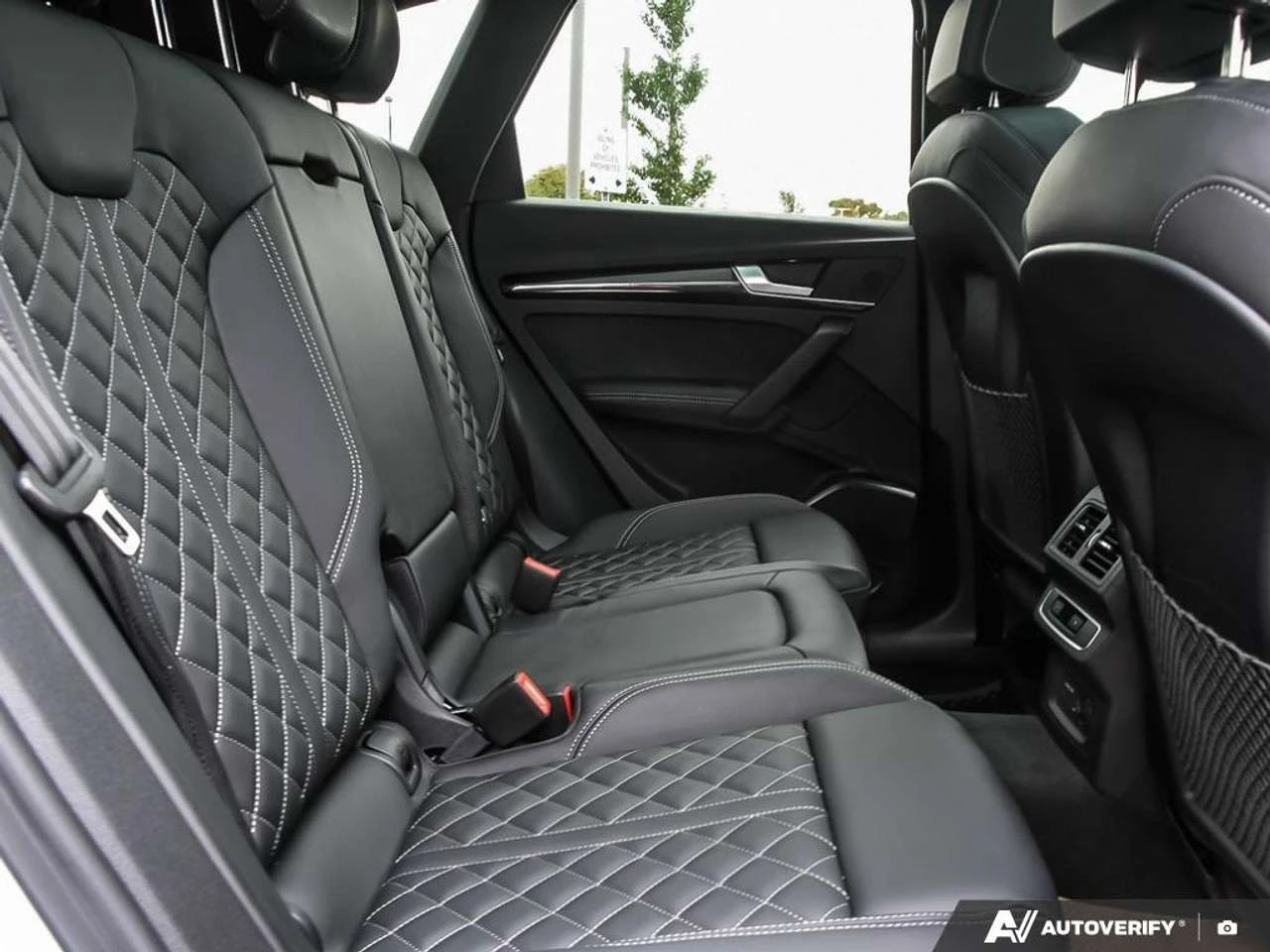 Audi SQ5 quattro, снимка 10 - Автомобили и джипове - 56554853