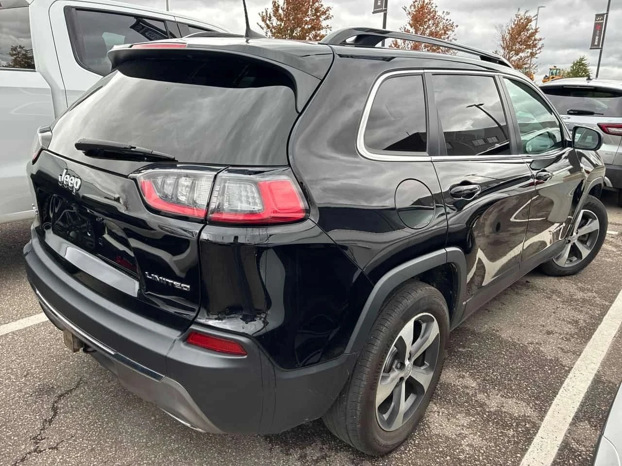 Jeep Cherokee, снимка 3 - Автомобили и джипове - 56707868