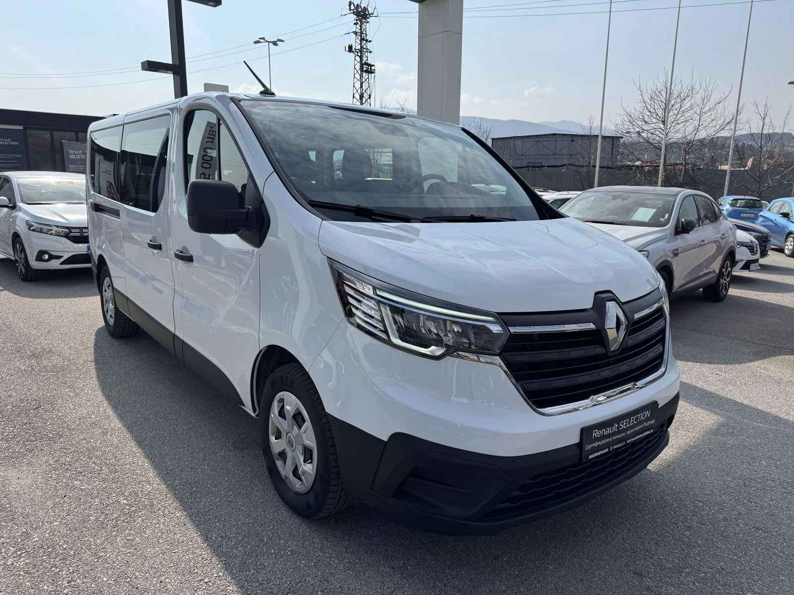 Renault Trafic 2.0dCi , снимка 8 - Бусове и автобуси - 53874109