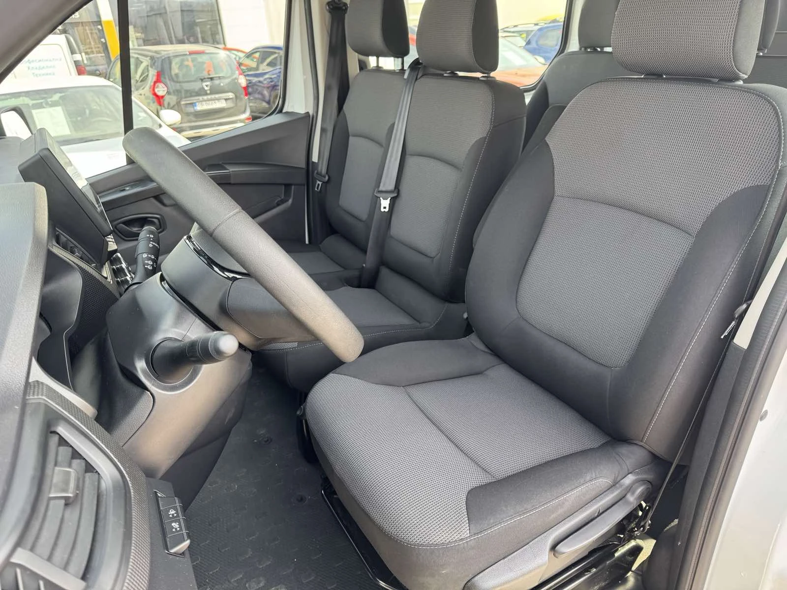 Renault Trafic 2.0dCi , снимка 12 - Бусове и автобуси - 53874109