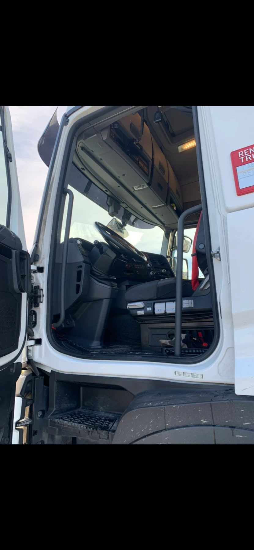 Renault T  - изображение 6