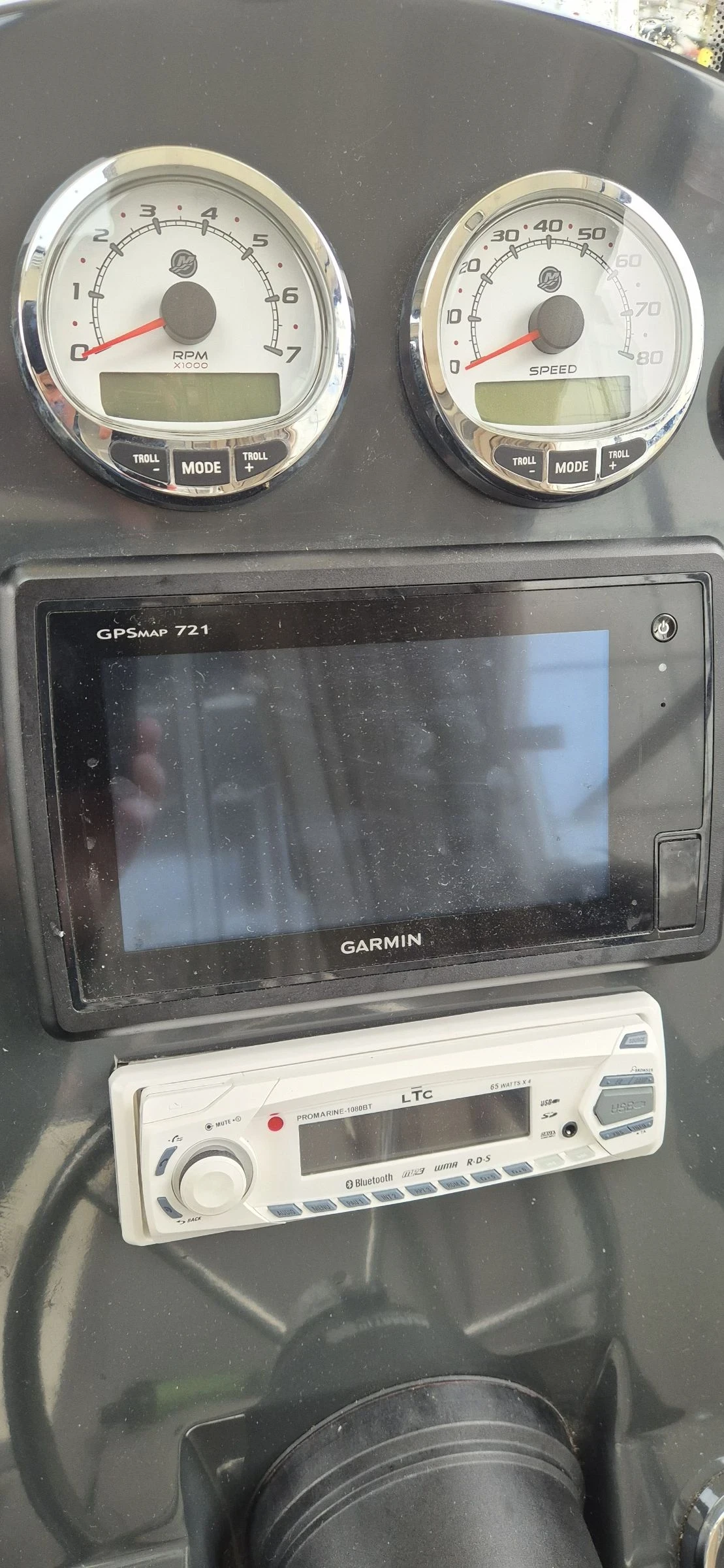   Quicksilver 605 PILOTHOUSE | Mobile.bg   14