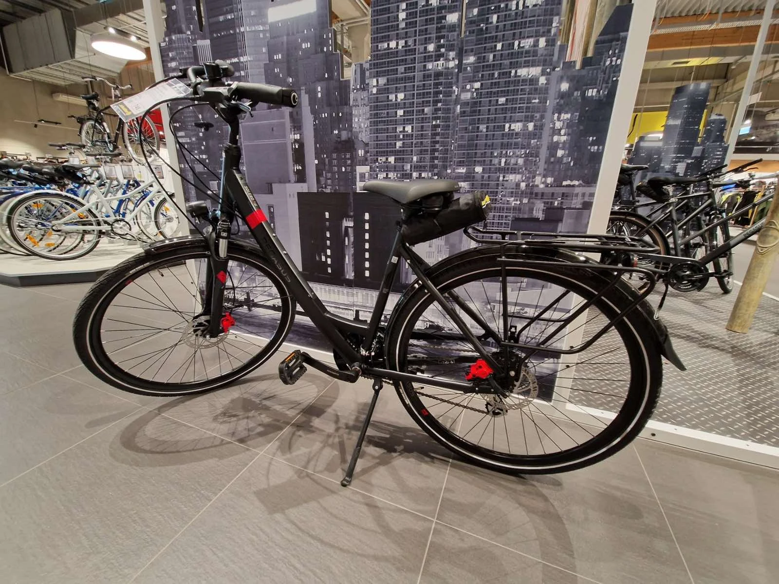 ������� Pegasus Solero | Mobile.bg � ����������� 1