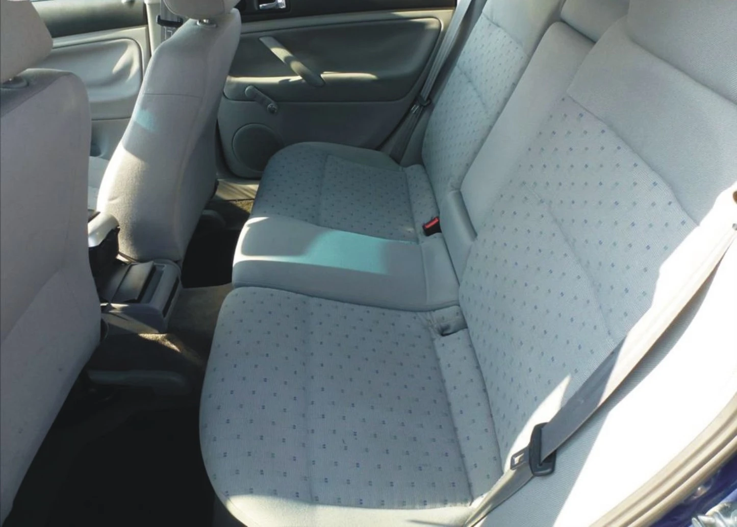 ЧАСТИ Фолксвагел ПАСАТ 1996-2005г. Volkswagen Passat тип-B5 бензин 1600куб, инжекция 74кW, 101kс, снимка 10 - Части - 53758514