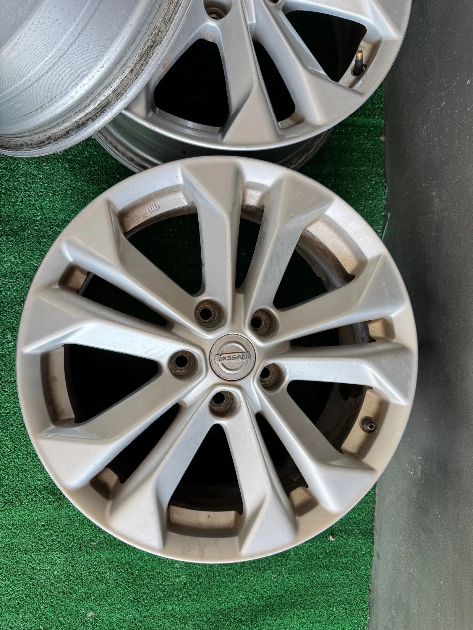 Джанти за Nissan, снимка 3 - Гуми и джанти - 53750388