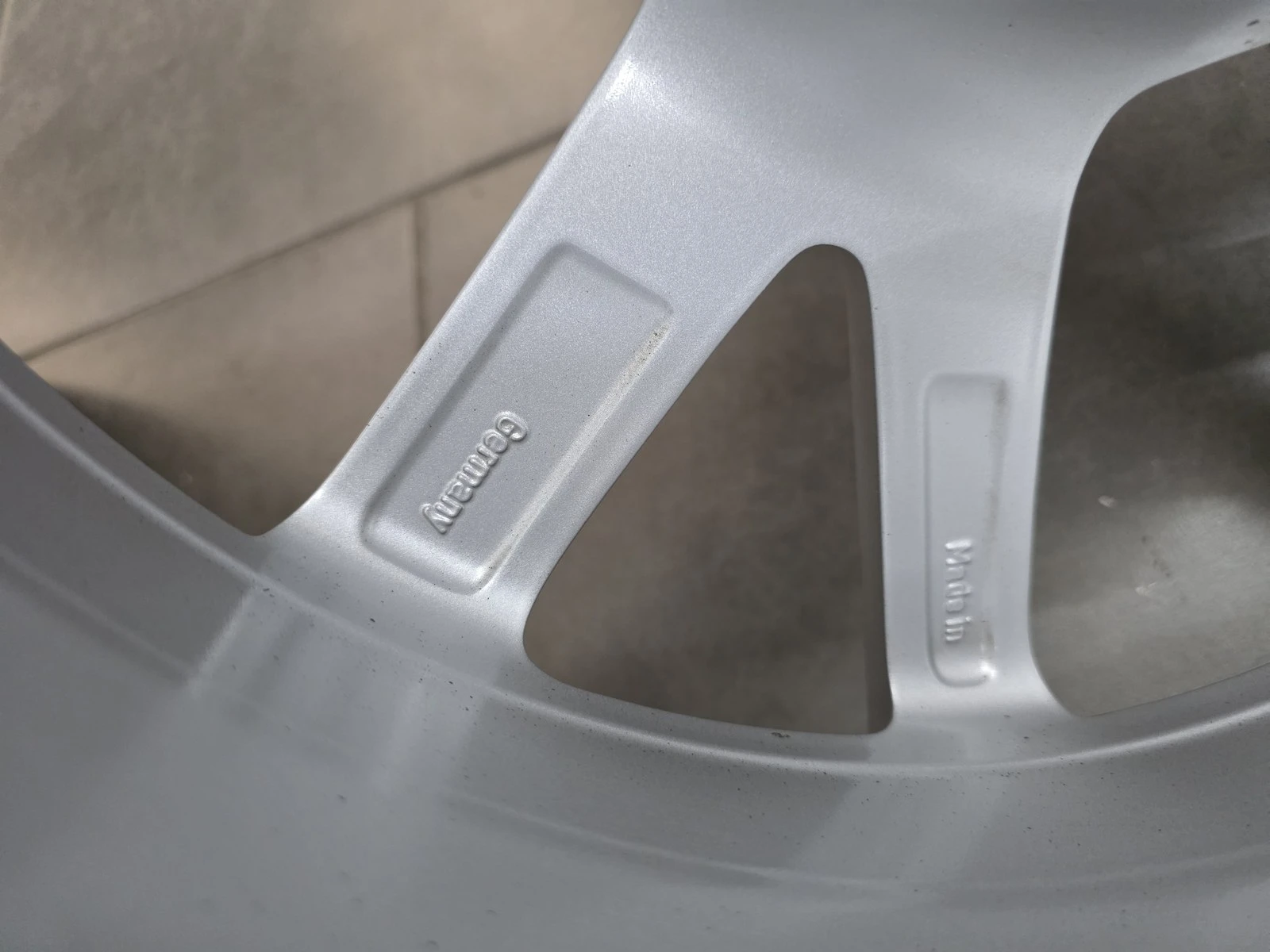 Джанти за Audi, снимка 9 - Гуми и джанти - 56688373