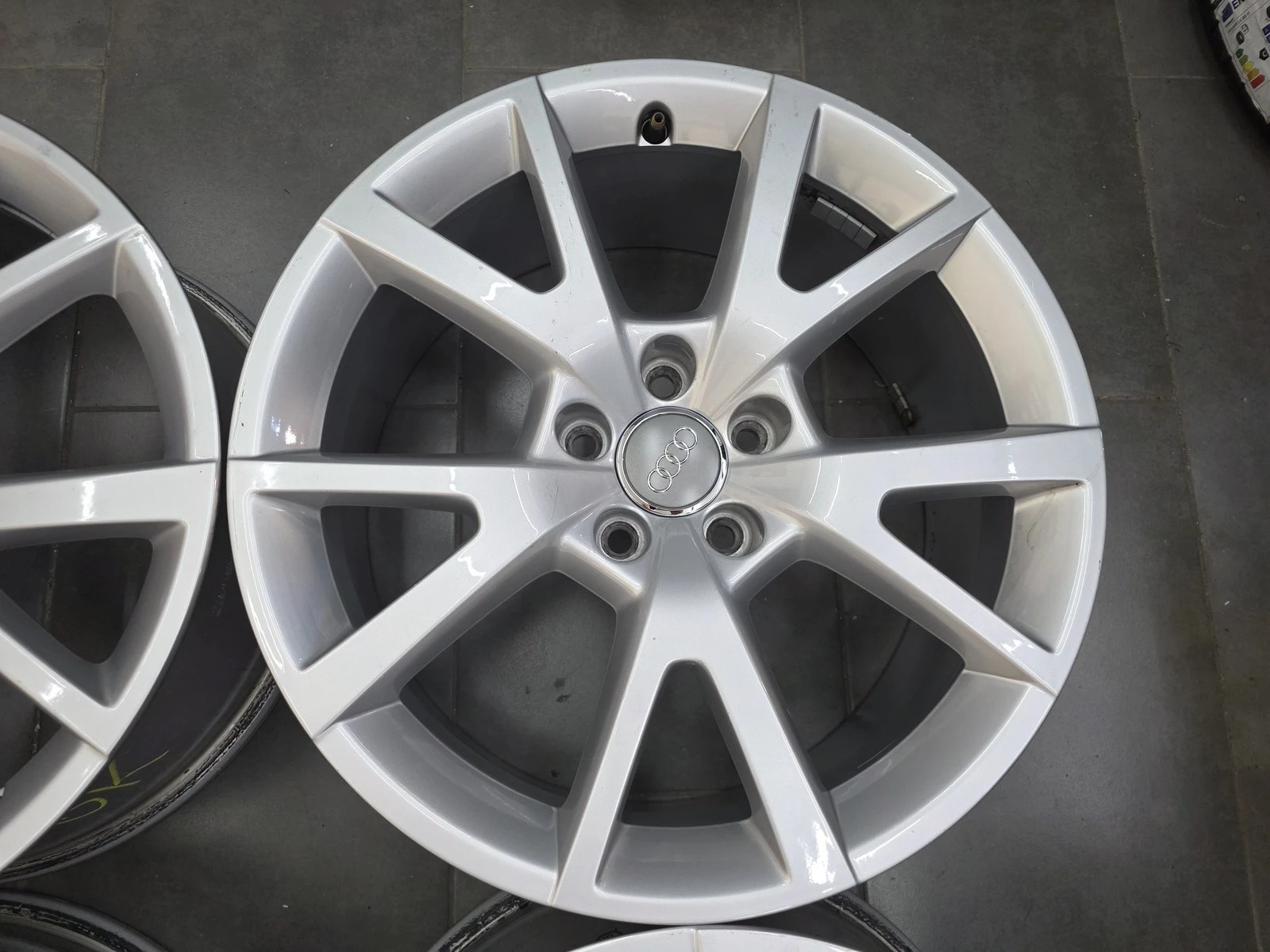 Джанти за Audi, снимка 7 - Гуми и джанти - 56688373