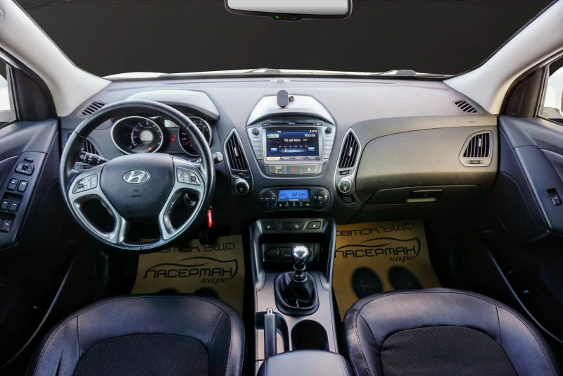 Hyundai IX35 1.6i COMFORT, снимка 11 - Автомобили и джипове - 45453143