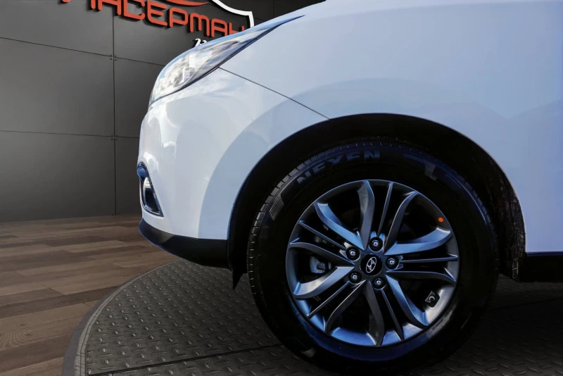 Hyundai IX35 1.6i COMFORT, снимка 15 - Автомобили и джипове - 45453143