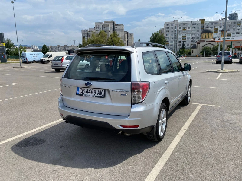 Subaru Forester, снимка 1 - Автомобили и джипове - 46954063