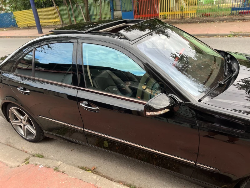 Mercedes-Benz E 320 4 matic, Панорама, Подгреви, Обдухване, Теглич, снимка 8 - Автомобили и джипове - 47552302