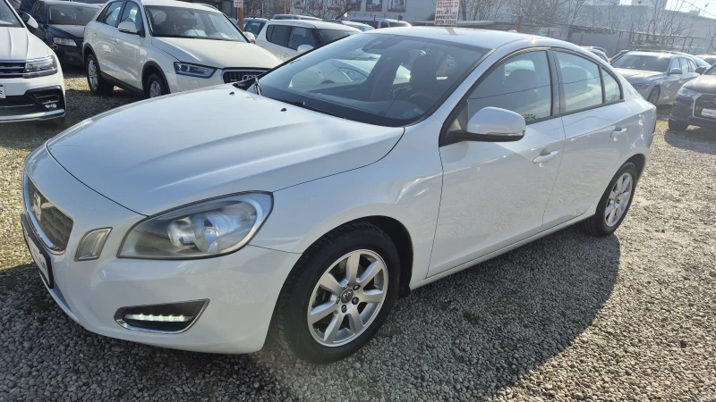 Volvo S60 2.0D5 FULL SERVICE НАВИ КАМЕРА ВИДЕО , снимка 3 - Автомобили и джипове - 49157582