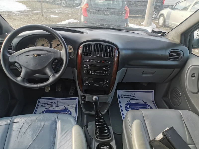 Chrysler Voyager 2.5CRDI ITALY 7места, снимка 8 - Автомобили и джипове - 49332788