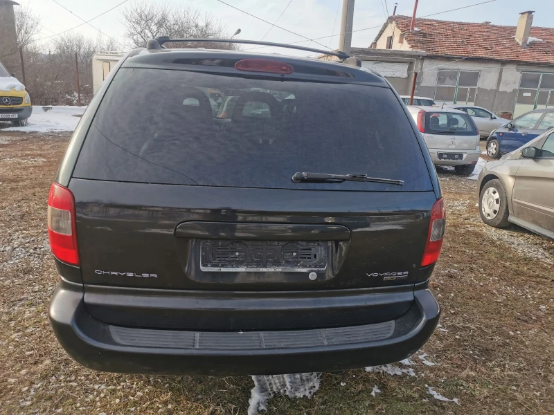 Chrysler Voyager 2.5CRDI ITALY 7места, снимка 5 - Автомобили и джипове - 49332788