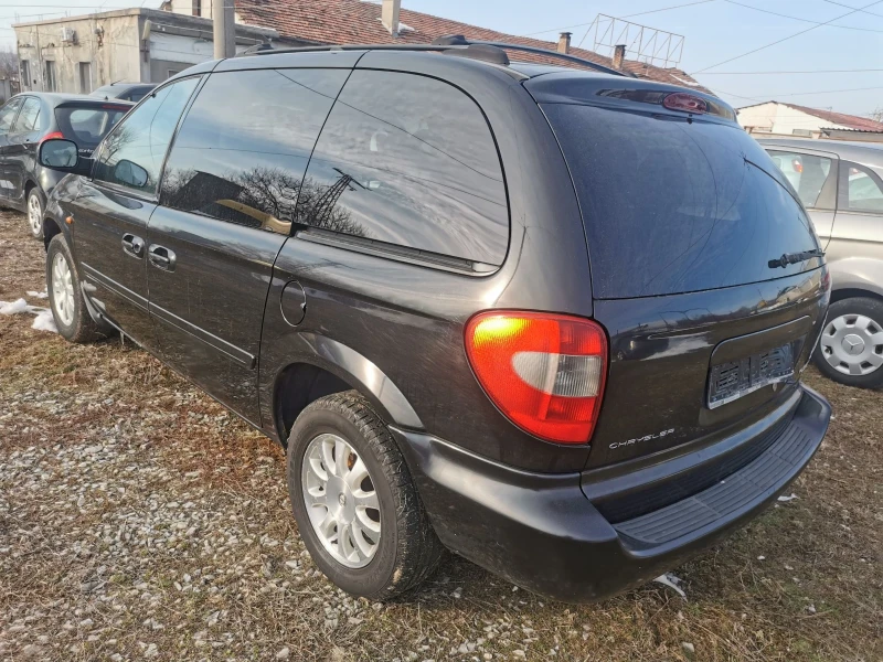 Chrysler Voyager 2.5CRDI ITALY 7места, снимка 6 - Автомобили и джипове - 49332788