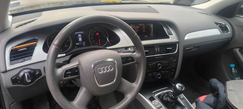 Audi A4 2.0 tdi, снимка 10 - Автомобили и джипове - 49470425