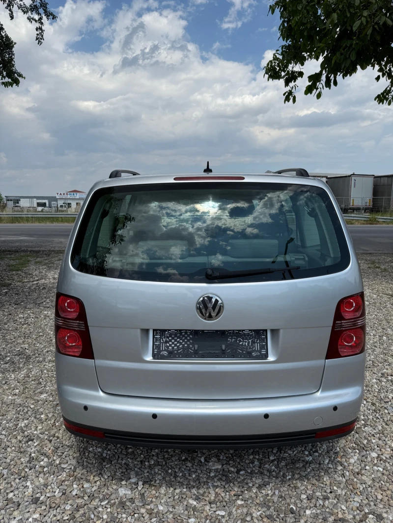 VW Touran 1.4 TSI 6+ 1m, снимка 6 - Автомобили и джипове - 50867091