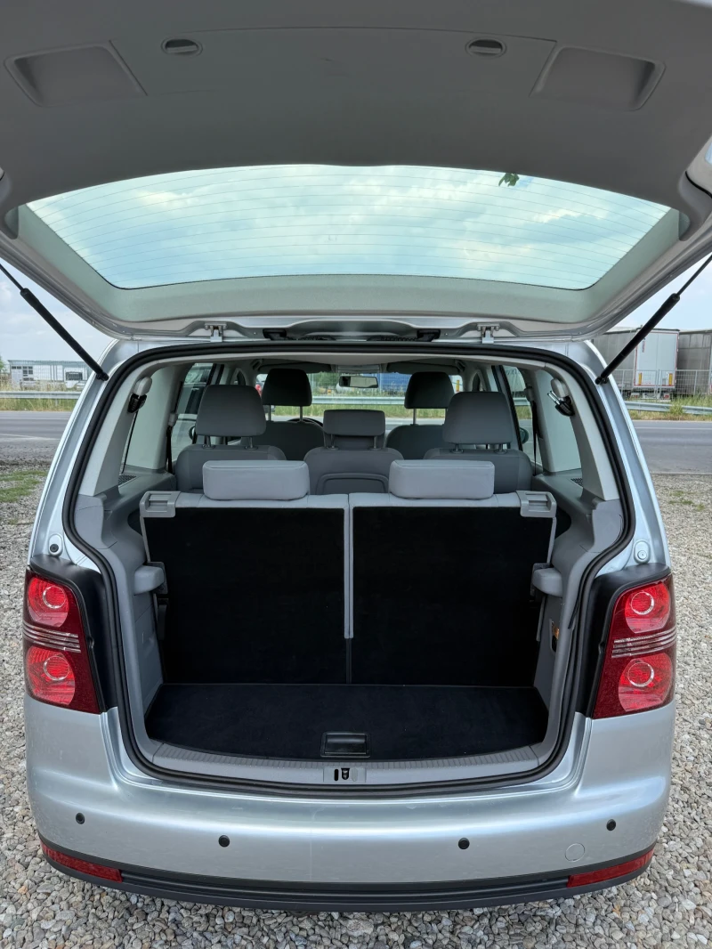 VW Touran 1.4 TSI 6+ 1m, снимка 7 - Автомобили и джипове - 50867091