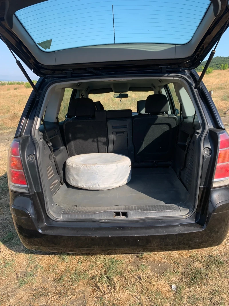 Opel Zafira B, снимка 4 - Автомобили и джипове - 51025467