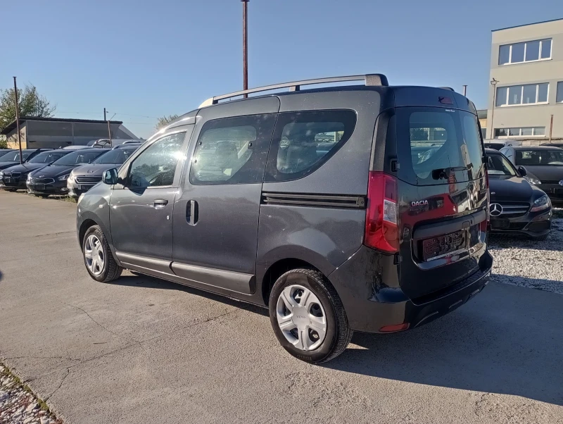 Dacia Dokker 5 врати, Италия , снимка 4 - Автомобили и джипове - 52533499