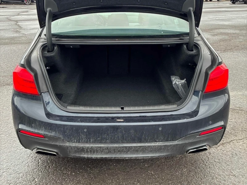 BMW 530 * 530i xDrive * CARFAX * БЕЗ ПЪРВОНАЧАЛНА ВНОСКА, снимка 16 - Автомобили и джипове - 52861238