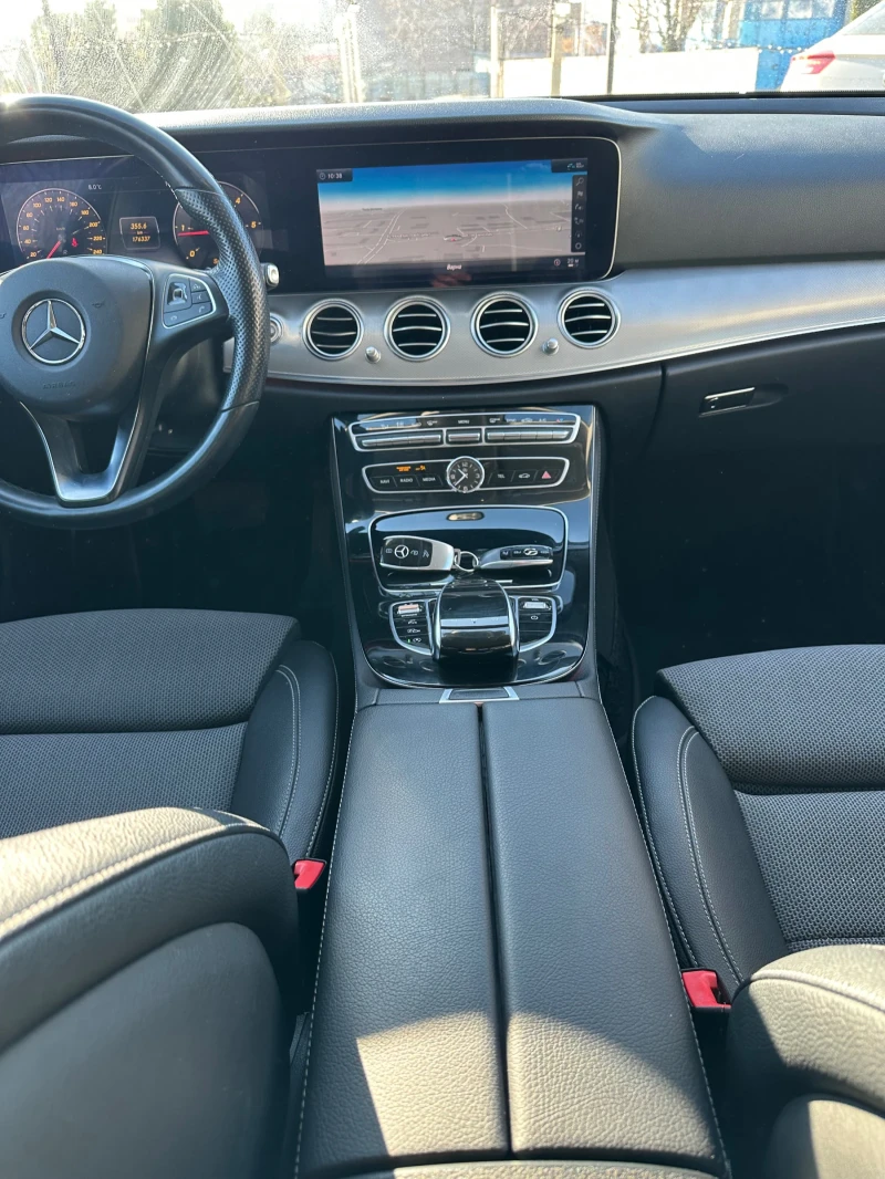 Mercedes-Benz E 220 E220 CDI, снимка 13 - Автомобили и джипове - 52866523