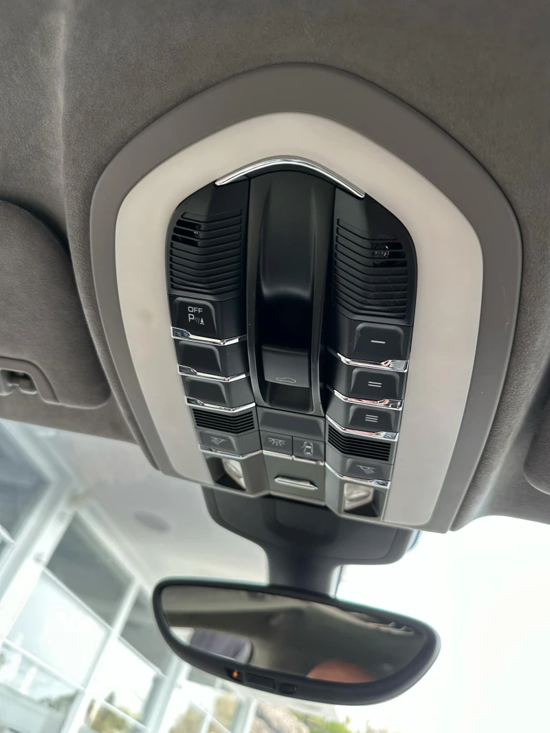 Porsche Panamera 4S, снимка 12 - Автомобили и джипове - 53024245