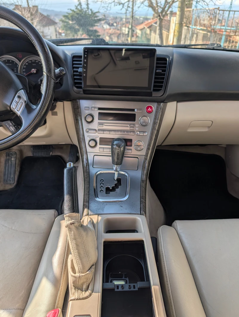 Subaru Outback, снимка 12 - Автомобили и джипове - 53264329
