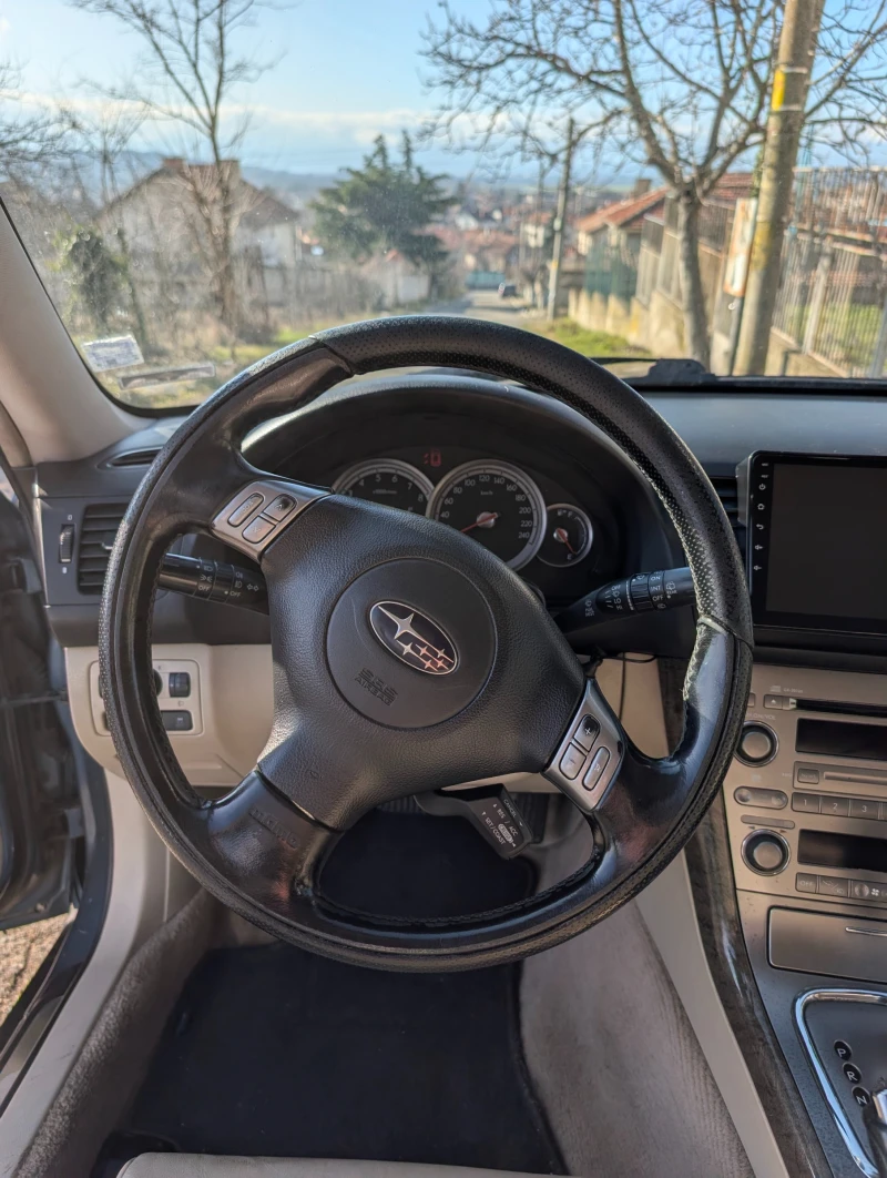 Subaru Outback, снимка 11 - Автомобили и джипове - 53264329