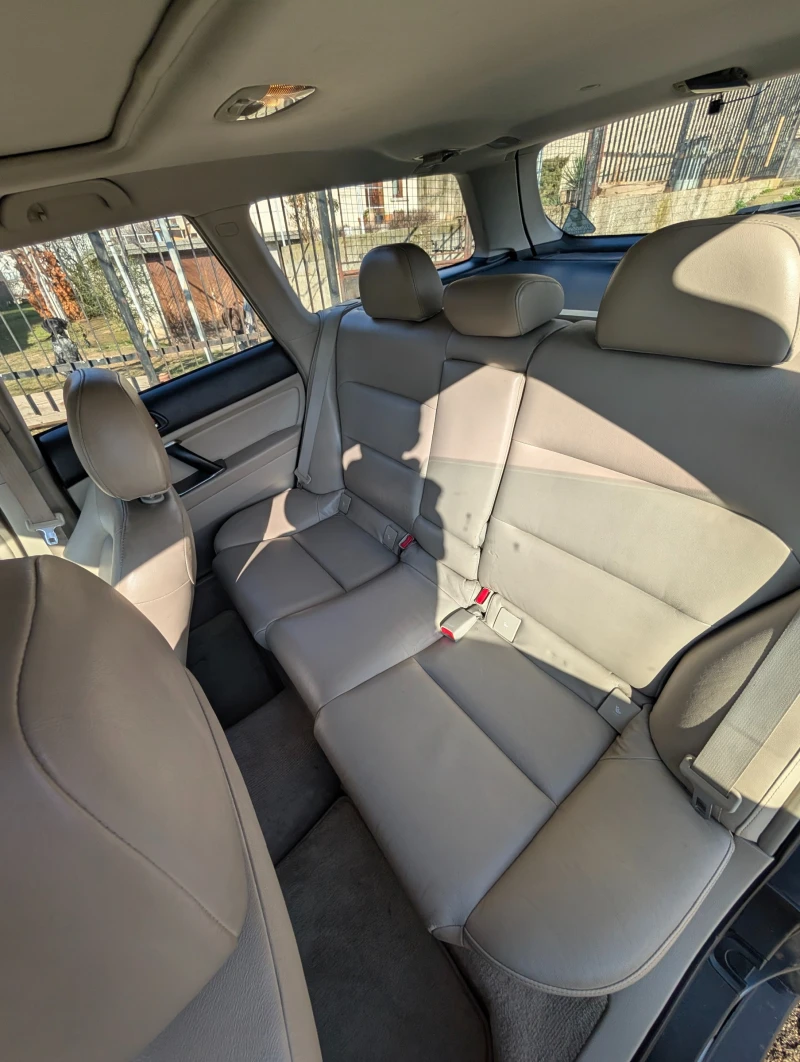 Subaru Outback, снимка 14 - Автомобили и джипове - 53264329