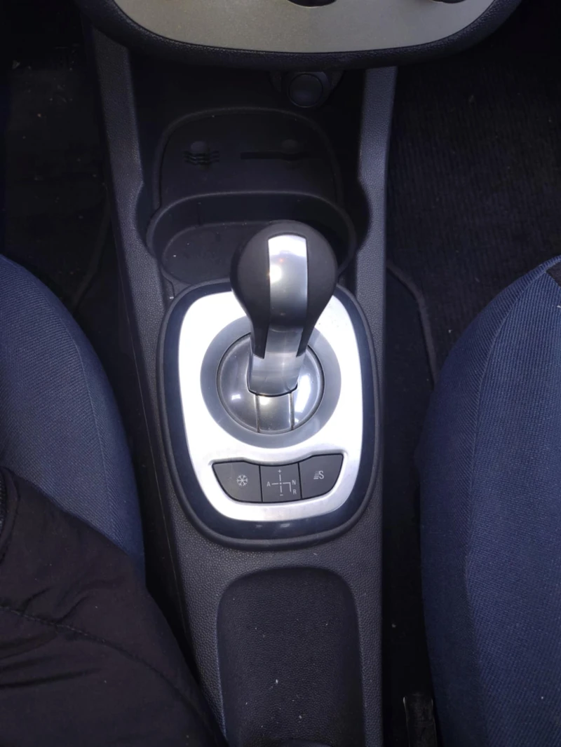 Opel Corsa 1, 2 I, снимка 3 - Автомобили и джипове - 53558956