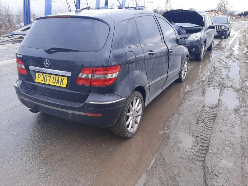 Mercedes-Benz B 170 Automatic, снимка 3 - Автомобили и джипове - 35107105