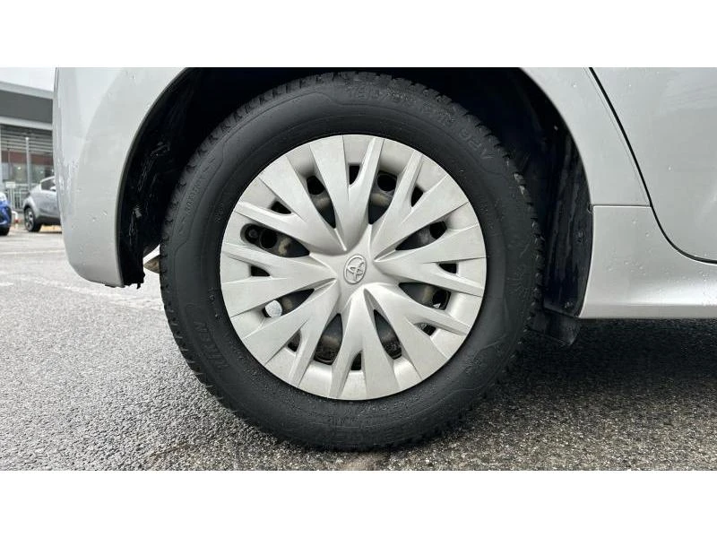 Toyota Yaris YARIS 1.5 CVT COMFORT, снимка 16 - Автомобили и джипове - 52947247