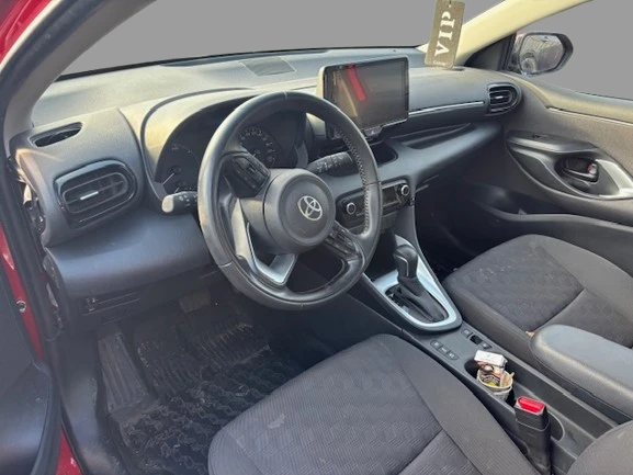 Toyota Yaris 1.5 Hybrid, снимка 11 - Автомобили и джипове - 53362779