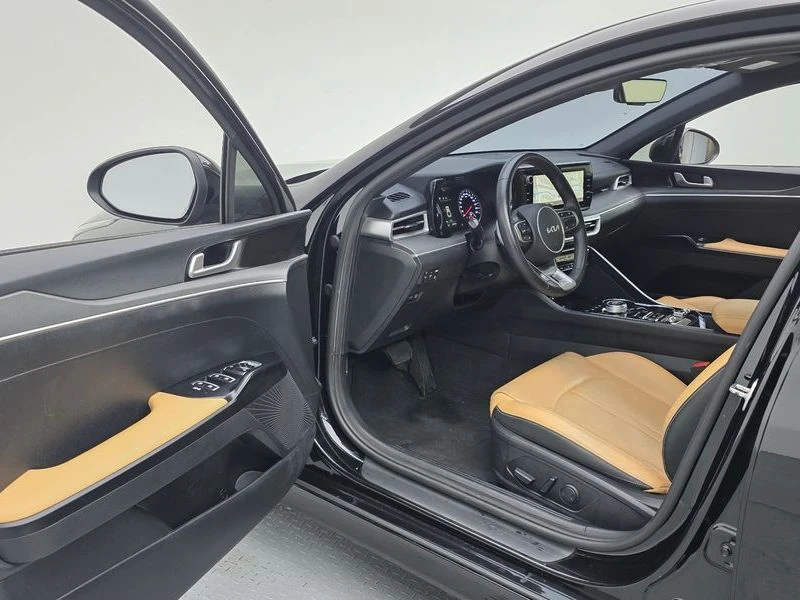 Kia K5 Prestige| 192к.с.| ВКЛ.ТЕХНОТЕСТ, снимка 10 - Автомобили и джипове - 55123110