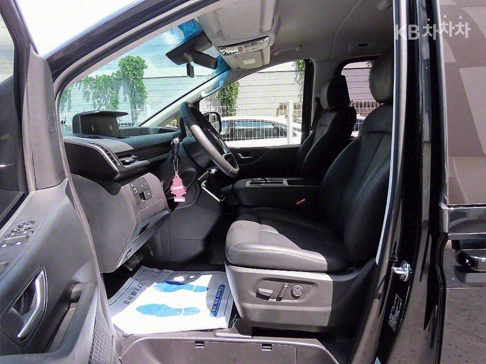 Hyundai Staria 3.5 LPG Tourer 9 Modern С ФИНАНСИРАНЕ  - изображение 5