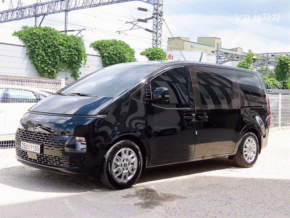 Hyundai Staria 3.5 LPG Tourer 9 Modern С ФИНАНСИРАНЕ  - изображение 2