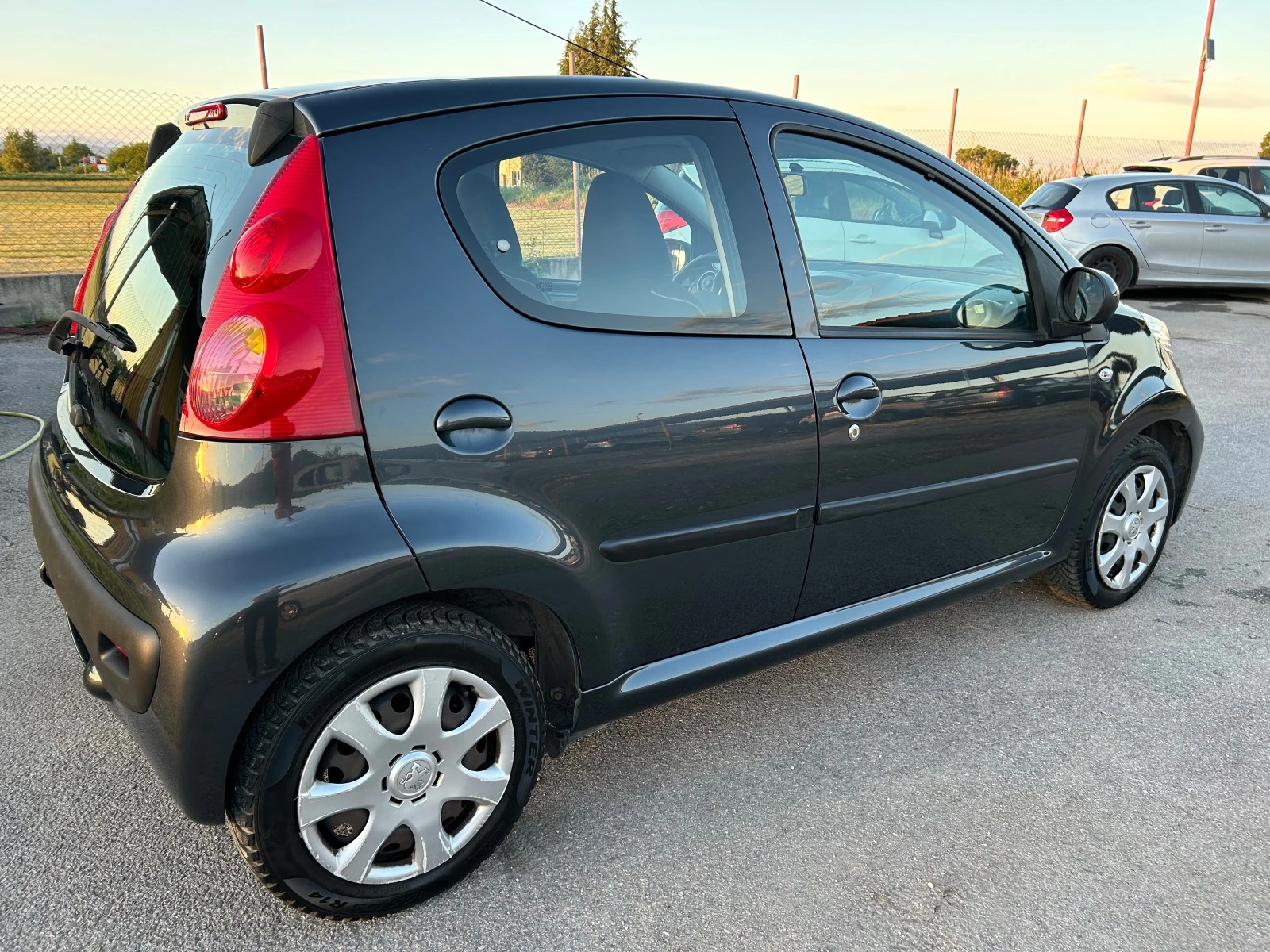 Peugeot 107 1.0i 68k.c. - изображение 8