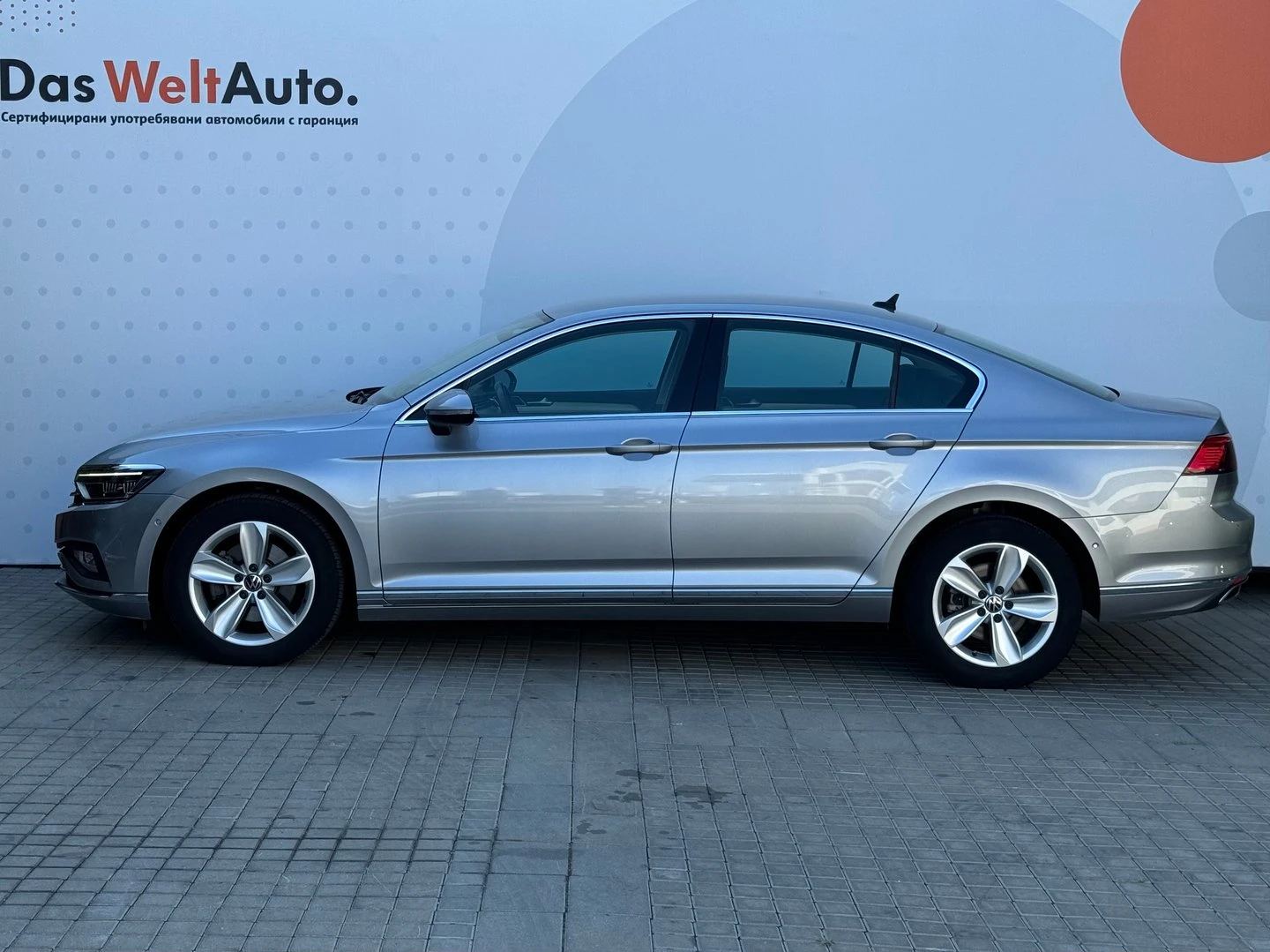 VW Passat Elegance 2.0 TDI SCR 4MOTION DSG - изображение 2